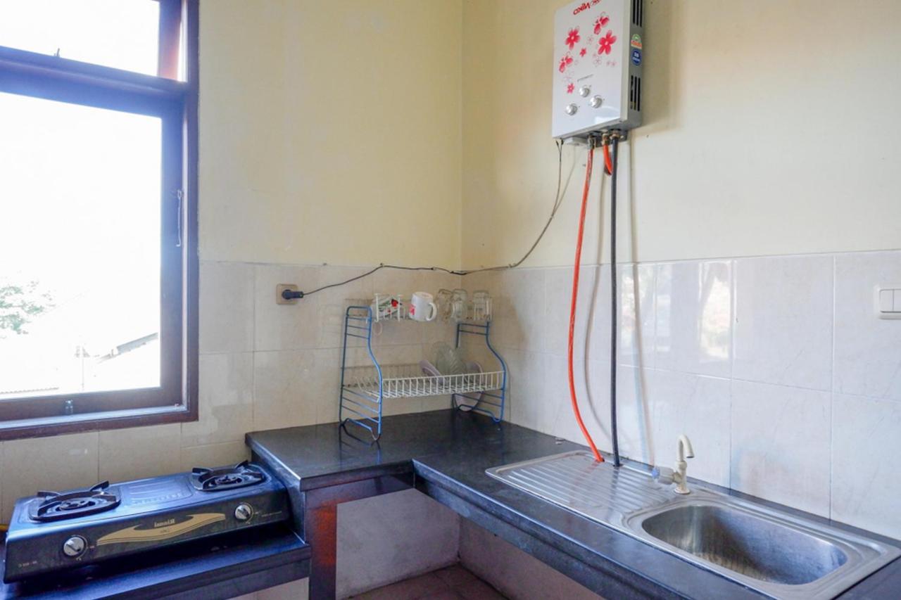 Reddoorz Near Universitas Diponegoro Semarang 2 Kültér fotó