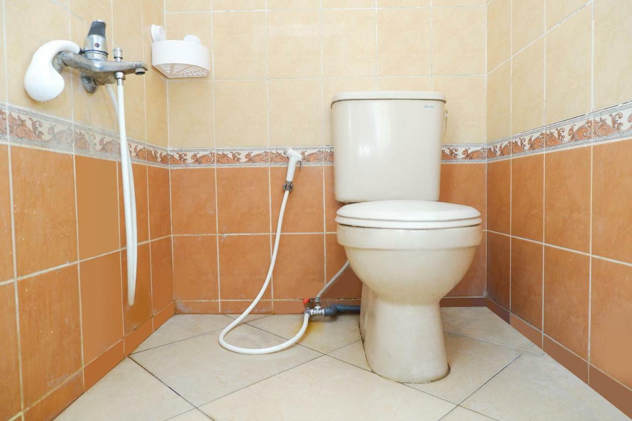 Reddoorz Near Universitas Diponegoro Semarang 2 Kültér fotó